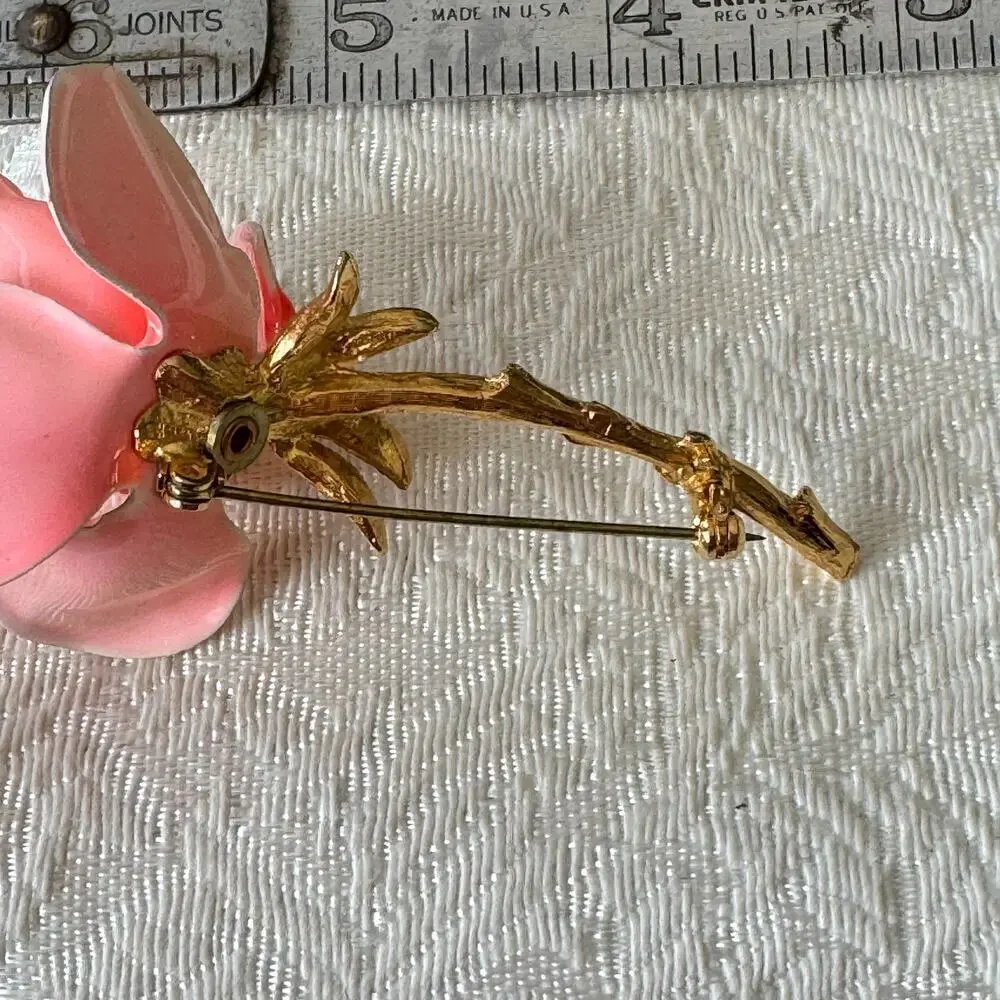 Vintage Lot of 4 Flower Enamel Shell Rose Basket Pin Brooch Porcelain 1930s-80’s